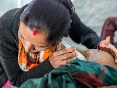 From woman to woman: our midwives help directly